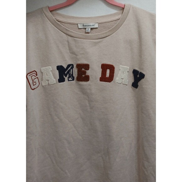 FRANCESCA'S Women's GAME DAY Crewneck Sweatshirt Small Beige Fuzzy Colorful Logo - Picture 3 of 5